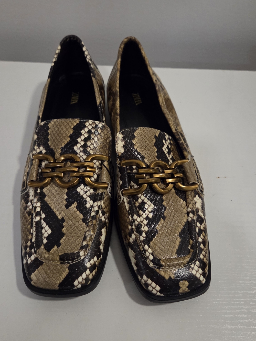 Zara Snake-Print Loafers with Gold Chain Accent - Beige/Black
